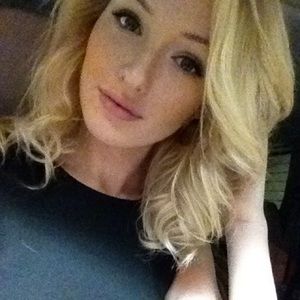 Meet your Posher, Carly